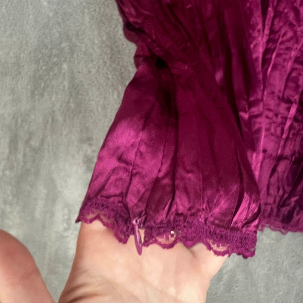 Vintage Y2K Crinkle Satin Top Womens M Cap Sleeve Whimsigoth Blouse Plum - Picture 4 of 8